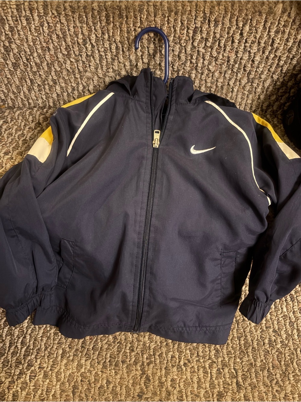 Nike wind breaker 4T $7